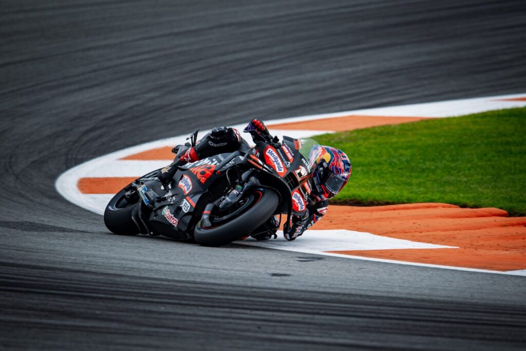 Suzuki: Rivals calling 2020 MotoGP bike “perfect” didn’t add pressure